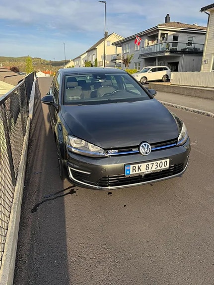 Volkswagen Golf VII 7 of 17