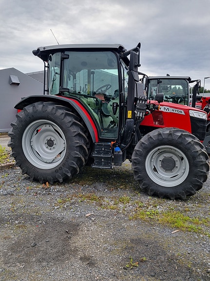 Massey Ferguson 4708 Dyna2 3 of 3