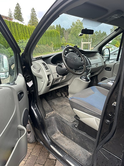 Renault Trafic 6 of 11