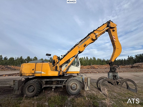 Liebherr A904C Hjulgraver m/ hevbar hytte 4 of 14