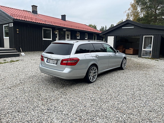 Mercedes-Benz E220 d 5 of 12