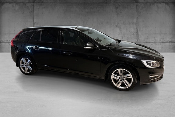 Volvo V60 7 of 17