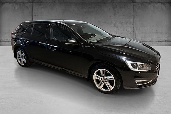 Volvo V60 8 of 17