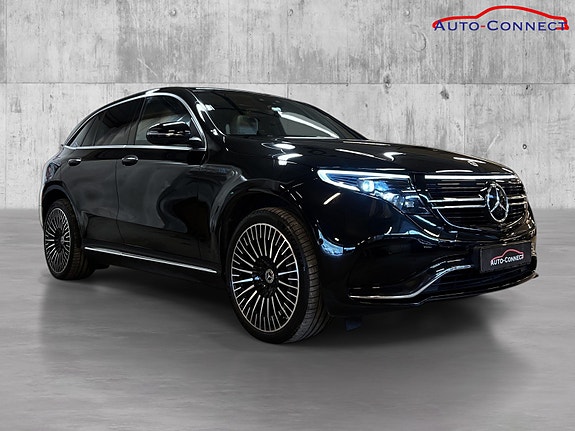 Mercedes-Benz EQC400 3 of 30