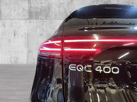 Mercedes-Benz EQC400 12 of 30