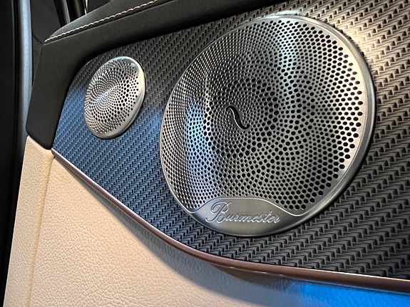 Mercedes-Benz EQC400 21 of 30