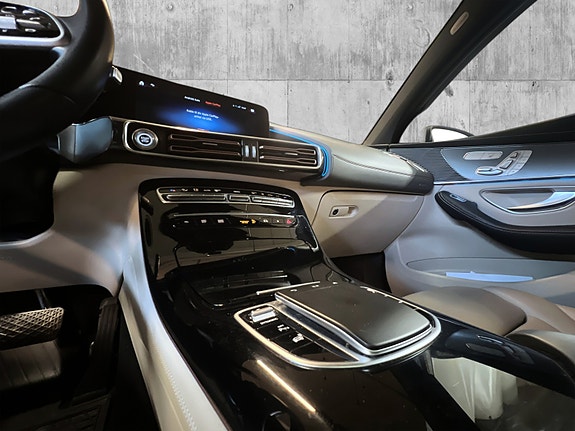 Mercedes-Benz EQC400 20 of 30