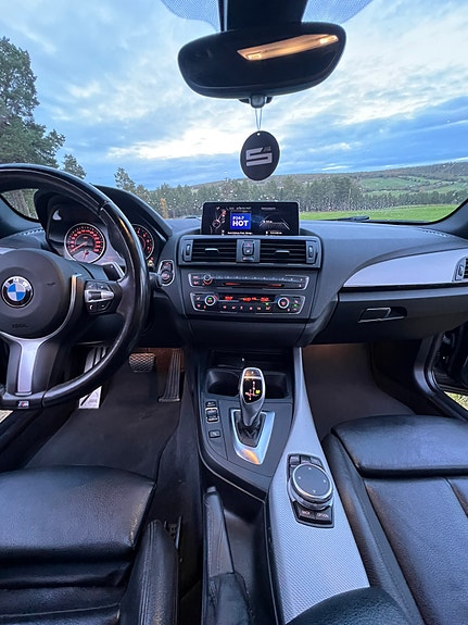 BMW M235i 9 of 12