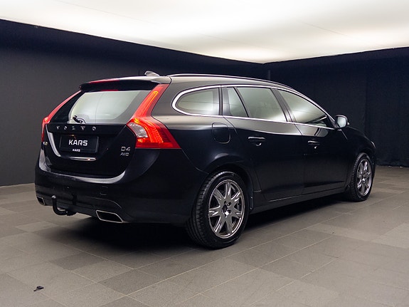 Volvo V60 9 of 30