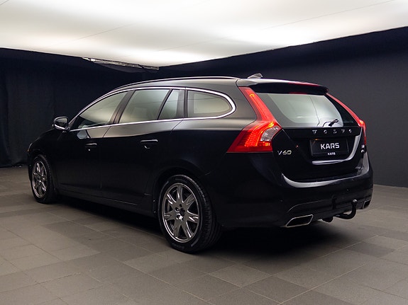 Volvo V60 8 of 30