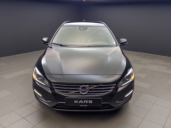 Volvo V60 3 of 30