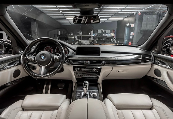 BMW X5 8 of 30