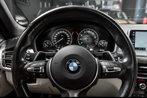 BMW X5 11 of 30
