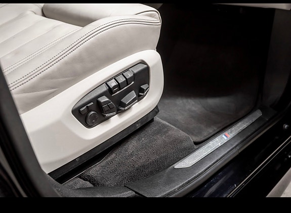 BMW X5 25 of 30