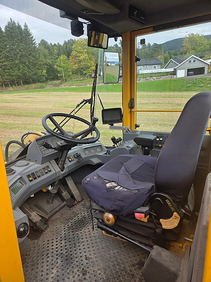 Volvo L50C 8 of 12