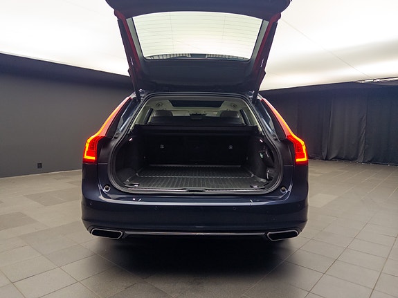 Volvo V90 14 of 30