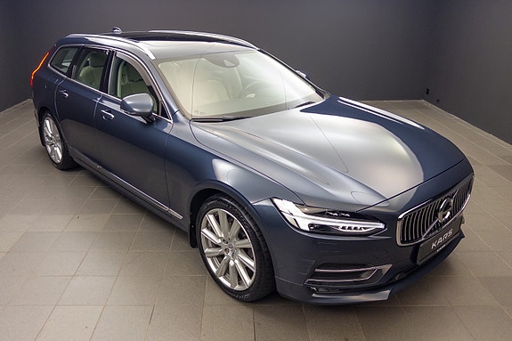 Volvo V90 2 of 30