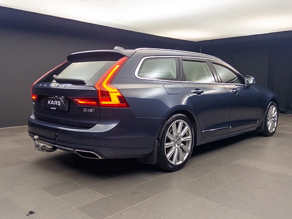 Volvo V90 10 of 30