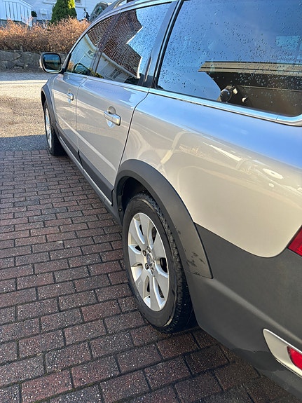 Volvo XC70 5 of 21