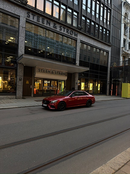 Mercedes-Benz E350 e 2 of 8