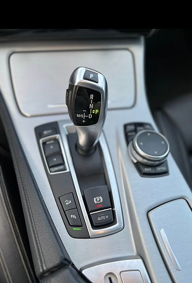 BMW 520d 15 of 17