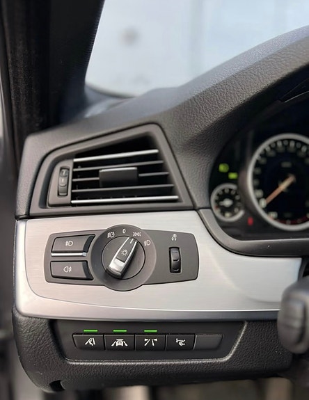 BMW 520d 16 of 17