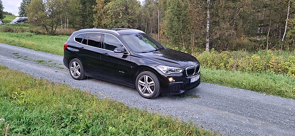 BMW X1 2 of 19