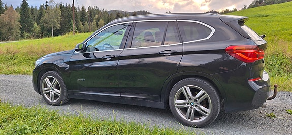 BMW X1 3 of 19