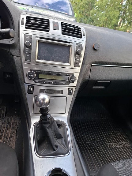 Toyota Avensis 5 of 11