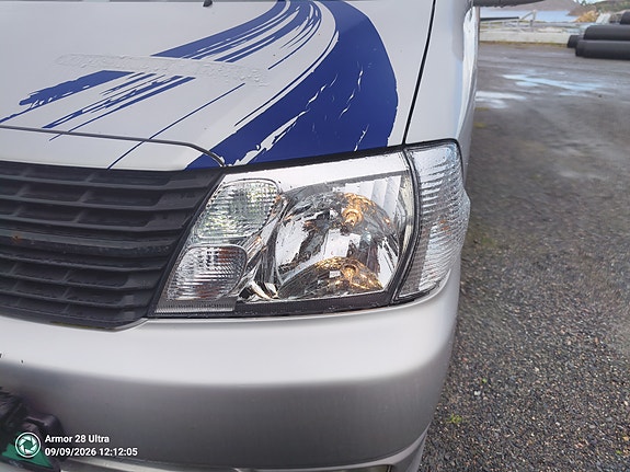 Toyota HiAce 9 of 22