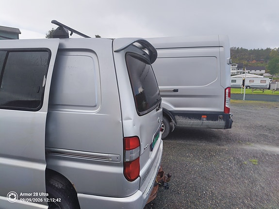 Toyota HiAce 5 of 22