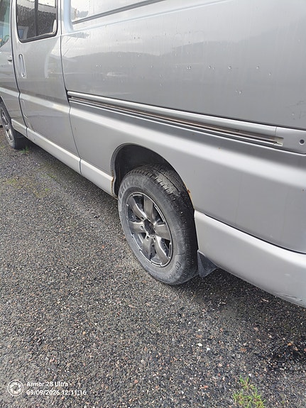 Toyota HiAce 18 of 22