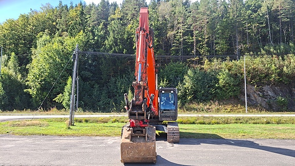 Hitachi ZX210LC-6 11 of 22