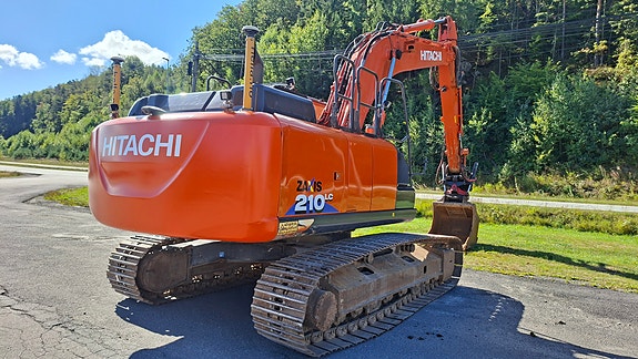Hitachi ZX210LC-6 7 of 22