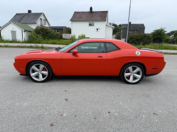 Dodge Challenger 4 of 29