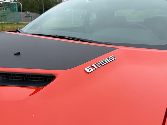 Dodge Challenger 13 of 29