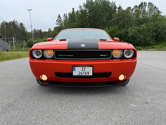 Dodge Challenger 11 of 29