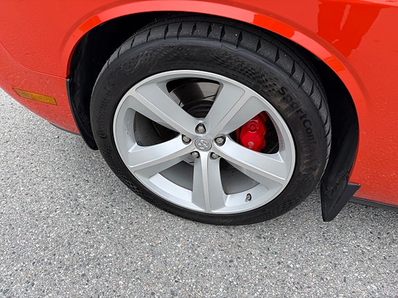 Dodge Challenger 14 of 29