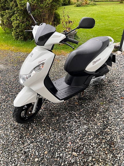 Peugeot Kisbee 3 of 18
