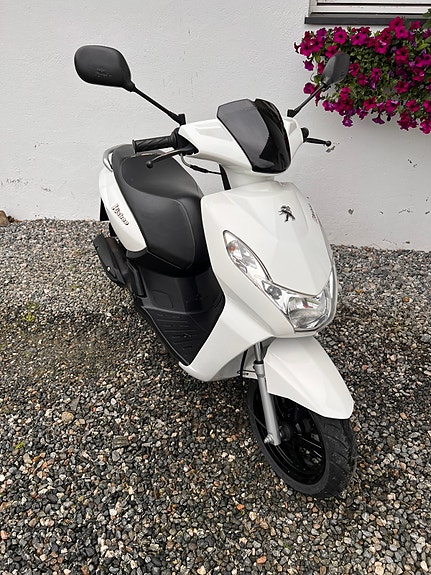 Peugeot Kisbee 5 of 18