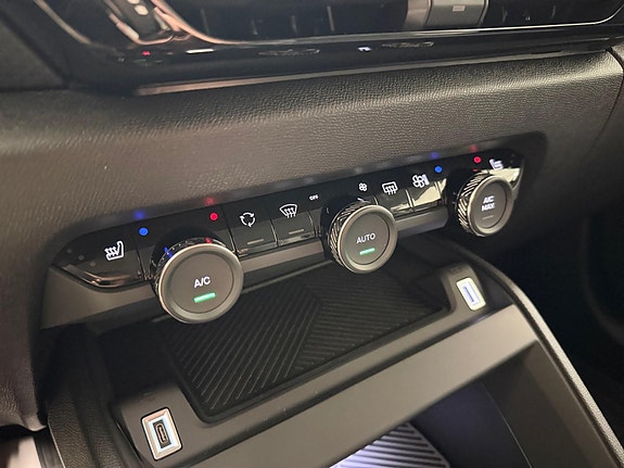 Citroen E-C4 26 of 30