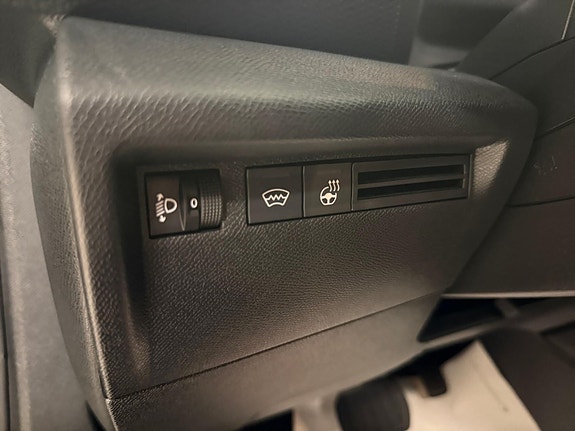Citroen E-C4 13 of 30