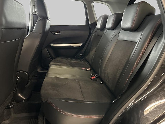 Suzuki Vitara 16 of 18