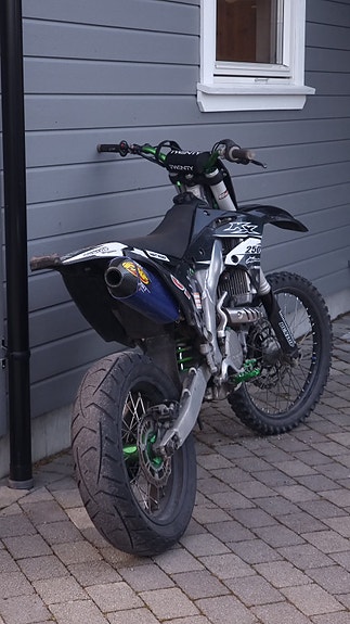 Kawasaki 250f 3 of 6