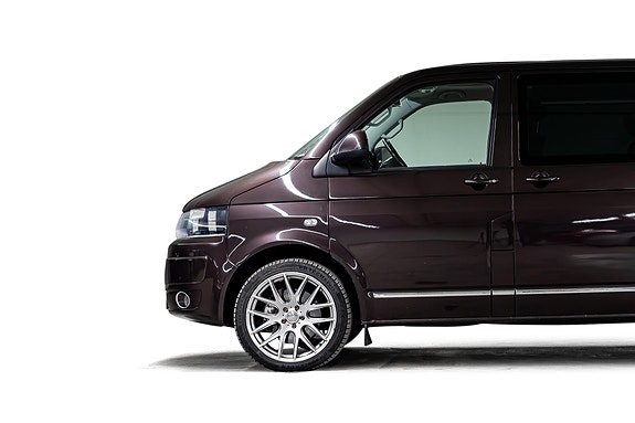 Volkswagen Multivan 9 of 30