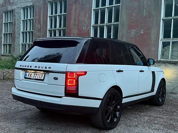 Land Rover Range Rover 10 of 30