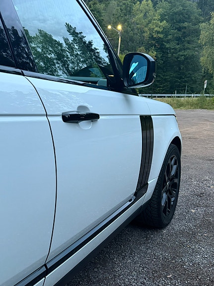 Land Rover Range Rover 29 of 30
