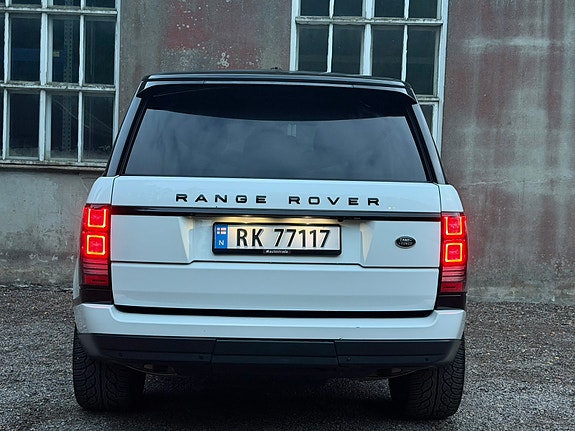 Land Rover Range Rover 19 of 30
