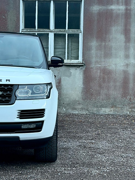 Land Rover Range Rover 17 of 30