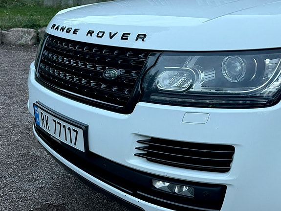 Land Rover Range Rover 16 of 30